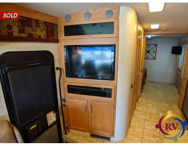2008 Winnebago Voyage 32H Class A at Your RV Broker STOCK# 424864 Photo 23
