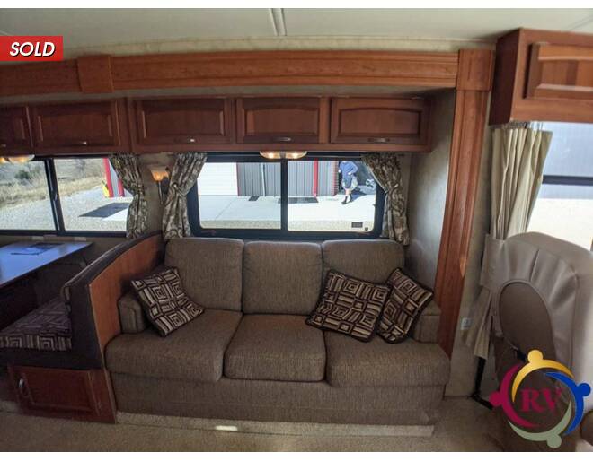 2010 Holiday Rambler Arista 34SBD Class A at Your RV Broker STOCK# A05089 Photo 10