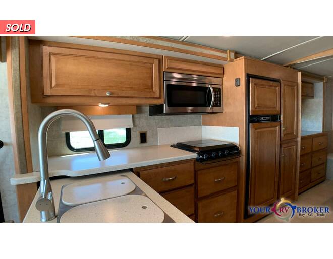 2015 Itasca Sunstar 27N Class A at Your RV Broker STOCK# A12638-2 Photo 13