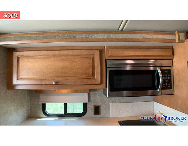 2015 Itasca Sunstar 27N Class A at Your RV Broker STOCK# A12638-2 Photo 14