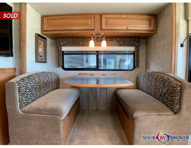 2015 Itasca Sunstar 27N Class A at Your RV Broker STOCK# A12638-2 Photo 6