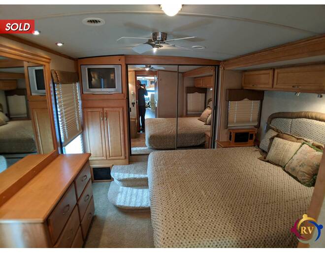 2006 Winnebago Tour Freightliner 40KD Class A at Your RV Broker STOCK# W02295 Photo 39