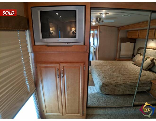 2006 Winnebago Tour Freightliner 40KD Class A at Your RV Broker STOCK# W02295 Photo 41