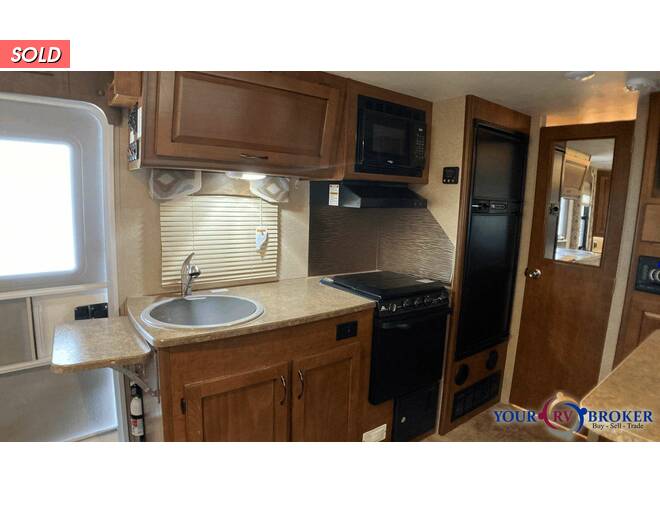 2015 Lance 1985 Travel Trailer at Your RV Broker STOCK# 316346 Photo 10