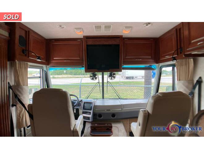 2003 Fleetwood Southwind 32VS Class A at Your RV Broker STOCK# A09332 Photo 5