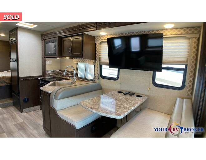 2017 Thor Freedom Elite Ford 29FE Class C at Your RV Broker STOCK# C46998 Photo 3
