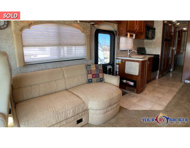 2008 Fleetwood Bounder 34G Class A at Your RV Broker STOCK# A02731 Photo 4