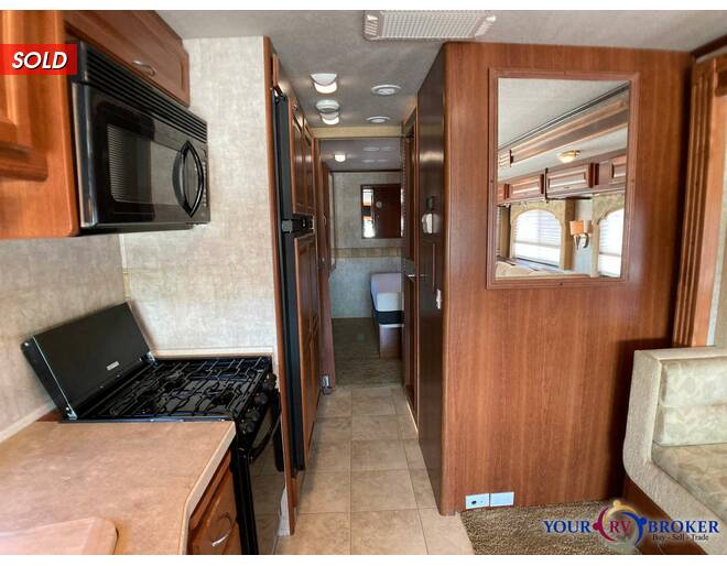 2008 Fleetwood Bounder 34G Class A at Your RV Broker STOCK# A02731 Photo 60