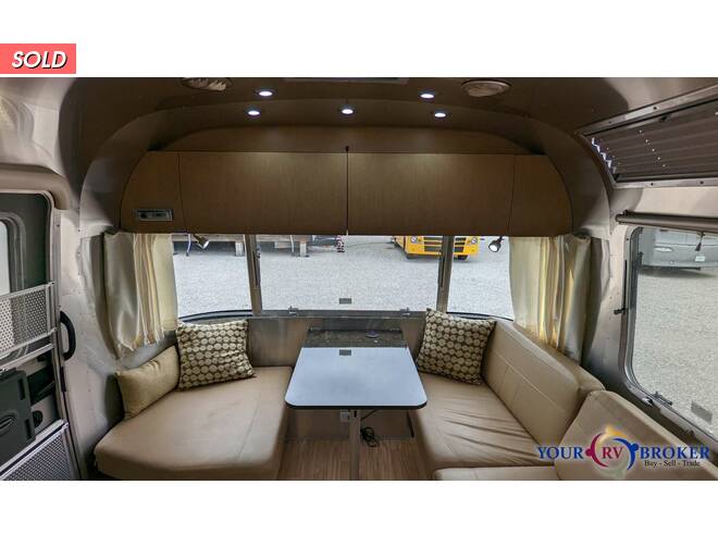 2016 Airstream Flying Cloud 27FB Travel Trailer at Your RV Broker STOCK# 536055 Photo 5