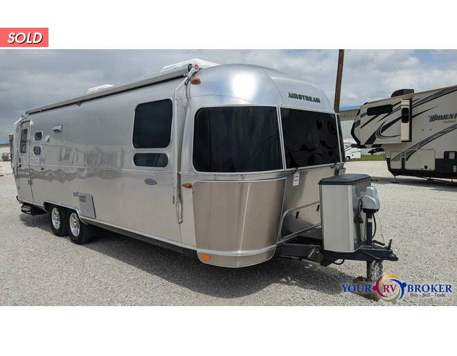 2016 Airstream Flying Cloud 27FB Travel Trailer at Your RV Broker STOCK# 536055 Photo 61