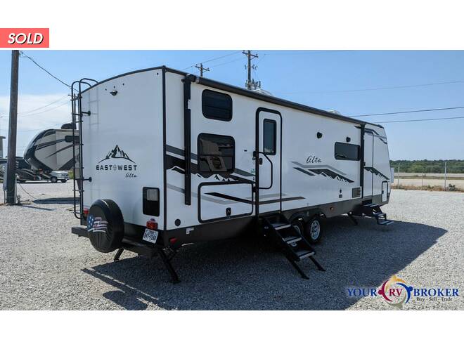2021 East to West Alta 2800KBH Travel Trailer at Your RV Broker STOCK# 001768 Photo 5