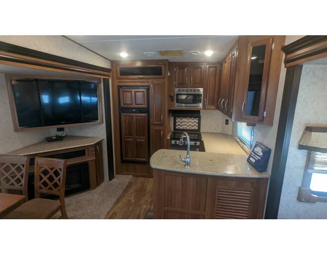 2017 Prime Time Crusader 319RKT Fifth Wheel at Your RV Broker STOCK# 120685 Photo 2