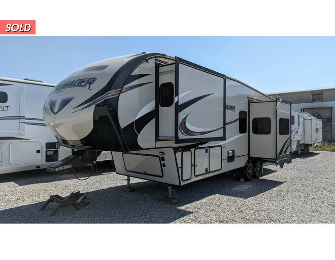 2017 Prime Time Crusader 319RKT Fifth Wheel at Your RV Broker STOCK# 120685 Photo 18