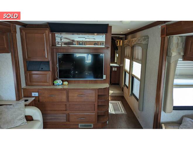 2008 Fleetwood Discovery Freightliner 40X Class A at Your RV Broker STOCK# Z65561 Photo 7