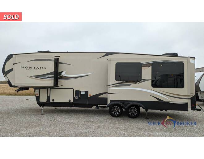 2016 Keystone Montana High Country 293RK Fifth Wheel at Your RV Broker STOCK# 741253 Photo 14