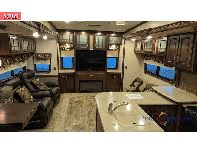 2016 Heartland Gateway 3500RE Fifth Wheel at Your RV Broker STOCK# 303524 Photo 2