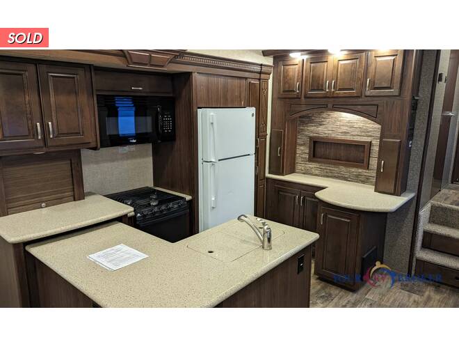 2016 Heartland Gateway 3500RE Fifth Wheel at Your RV Broker STOCK# 303524 Photo 7