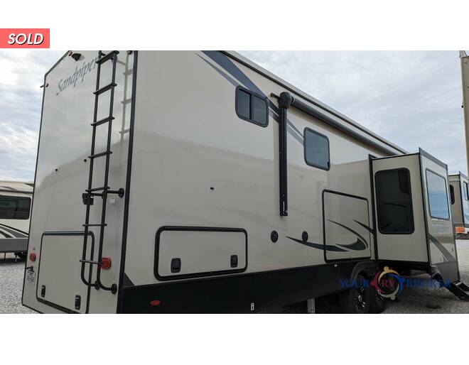 2021 Sandpiper Luxury 391FLRB Fifth Wheel at Your RV Broker STOCK# 043057 Photo 26