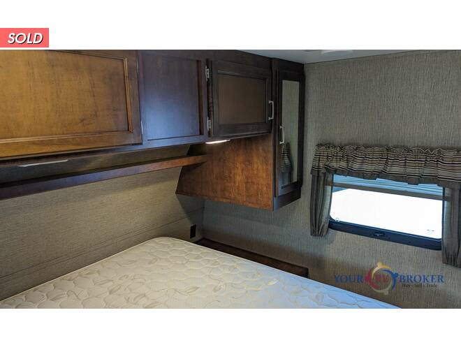 2016 Keystone Outback Ultra-Lite 293UBH Travel Trailer at Your RV Broker STOCK# 452951 Photo 15