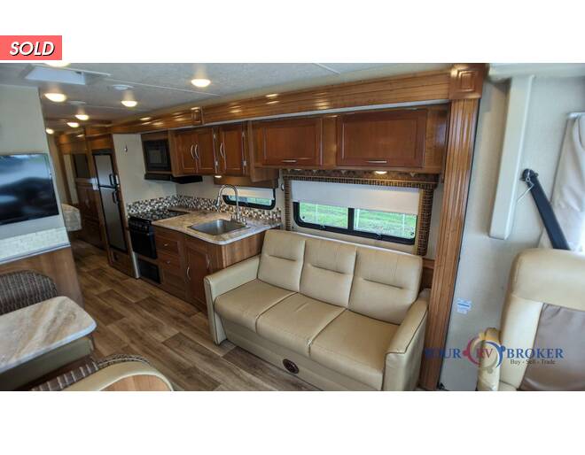 2019 Coachmen Pursuit Ford 29SS Class A at Your RV Broker STOCK# A13364 Photo 9