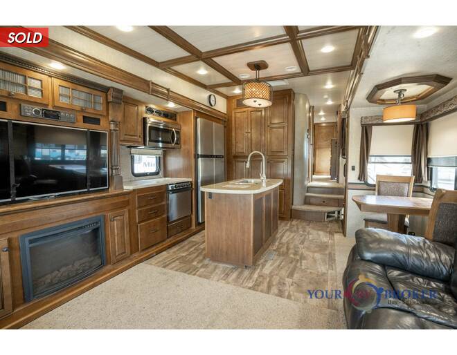 2015 Heartland Bighorn 3270RS Fifth Wheel at Your RV Broker STOCK# 299111 Photo 3
