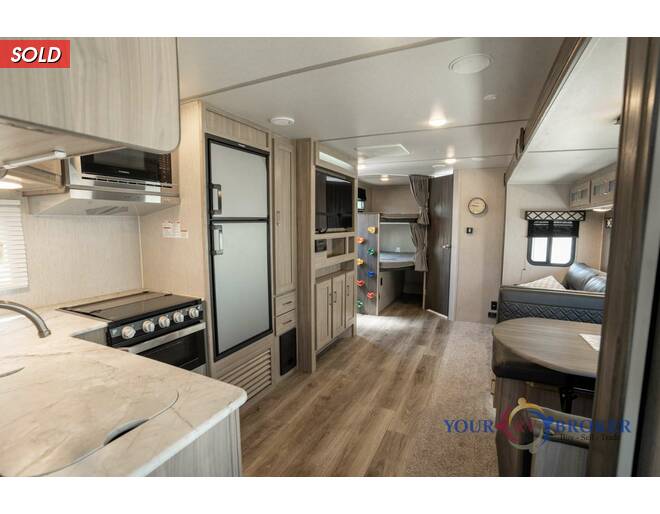 2020 Coachmen Freedom Express Ultra Lite 287BHDS Travel Trailer at Your RV Broker STOCK# 011248 Photo 3