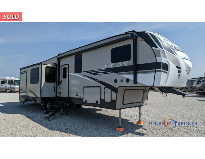 2021 Coachmen Chaparral 373MBRB Fifth Wheel at Your RV Broker STOCK# 325520 Photo 9