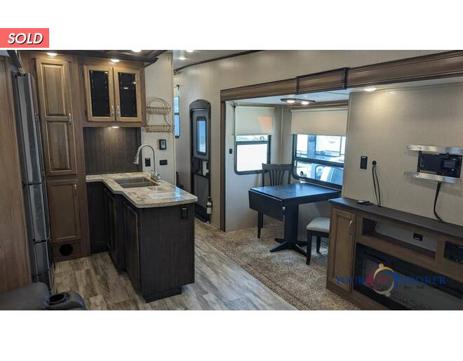 2021 Coachmen Chaparral 373MBRB Fifth Wheel at Your RV Broker STOCK# 325520 Photo 33