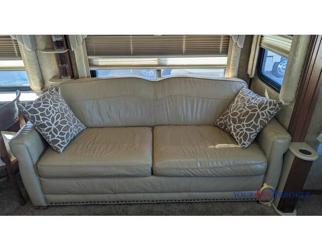 2005 American Coach American Tradition Liberty 40L Class A at Your RV Broker STOCK# 049120 Photo 10
