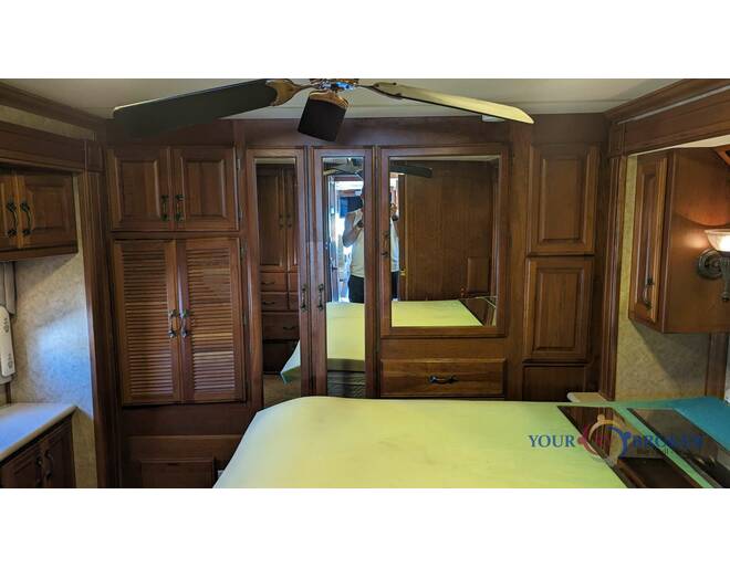 2005 American Coach American Tradition Liberty 40L Class A at Your RV Broker STOCK# 049120 Photo 27