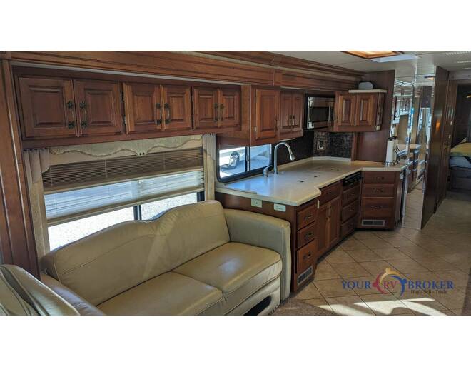 2005 American Coach American Tradition Liberty 40L Class A at Your RV Broker STOCK# 049120 Photo 15