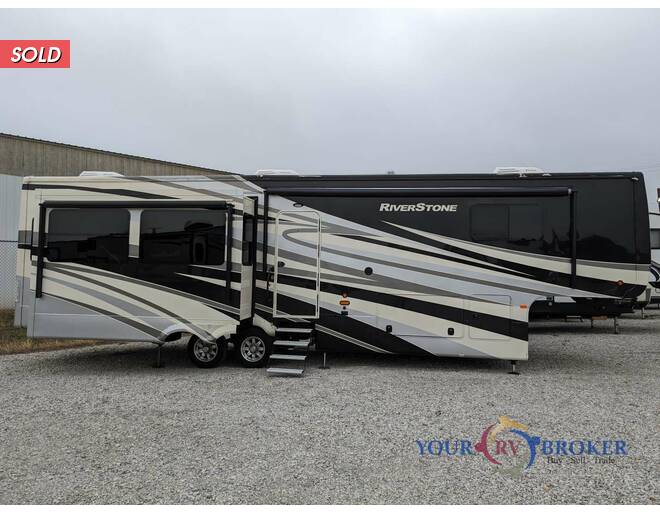 2016 Riverstone 38TS Fifth Wheel at Your RV Broker STOCK# 000002 Photo 31