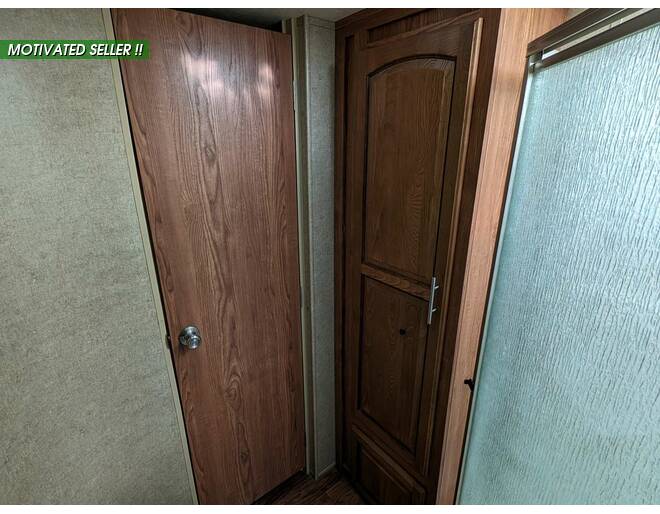 2014 Rockwood Signature Ultra Lite 8280WS Fifth Wheel at Your RV Broker STOCK# 857754 Photo 19
