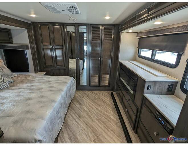 2021 Holiday Rambler Invicta Ford F-53 32RW Class A at Your RV Broker STOCK# A09364 Photo 32
