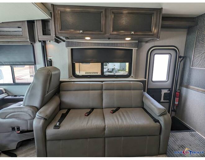 2021 Holiday Rambler Invicta Ford F-53 32RW Class A at Your RV Broker STOCK# A09364 Photo 12