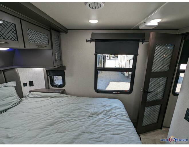 2023 Grand Design Momentum M-Class Toy Hauler 395MS Fifth Wheel at Your RV Broker STOCK# 123655-2 Photo 54