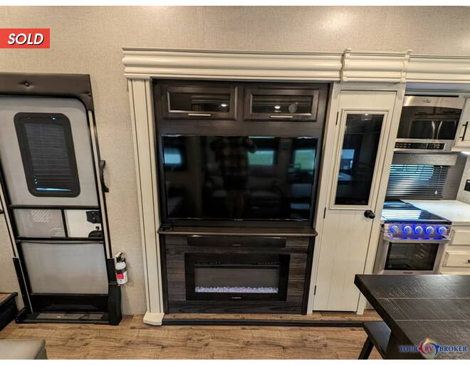 2020 Jayco Eagle 319MLOK Fifth Wheel at Your RV Broker STOCK# WR0255 Photo 11