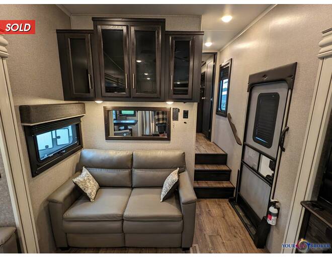 2020 Jayco Eagle 319MLOK Fifth Wheel at Your RV Broker STOCK# WR0255 Photo 12