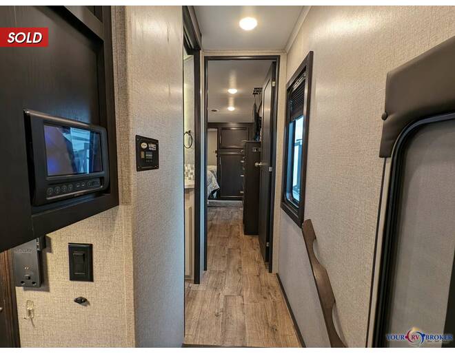 2020 Jayco Eagle 319MLOK Fifth Wheel at Your RV Broker STOCK# WR0255 Photo 13