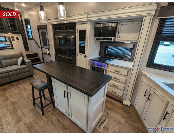 2020 Jayco Eagle 319MLOK Fifth Wheel at Your RV Broker STOCK# WR0255 Photo 7
