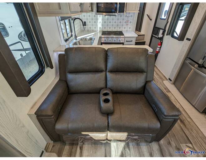 2023 Keystone Montana High Country 311RD Fifth Wheel at Your RV Broker STOCK# 740310 Photo 7