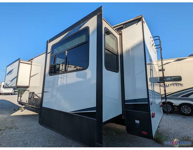 2023 Keystone Montana High Country 311RD Fifth Wheel at Your RV Broker STOCK# 740310 Photo 22