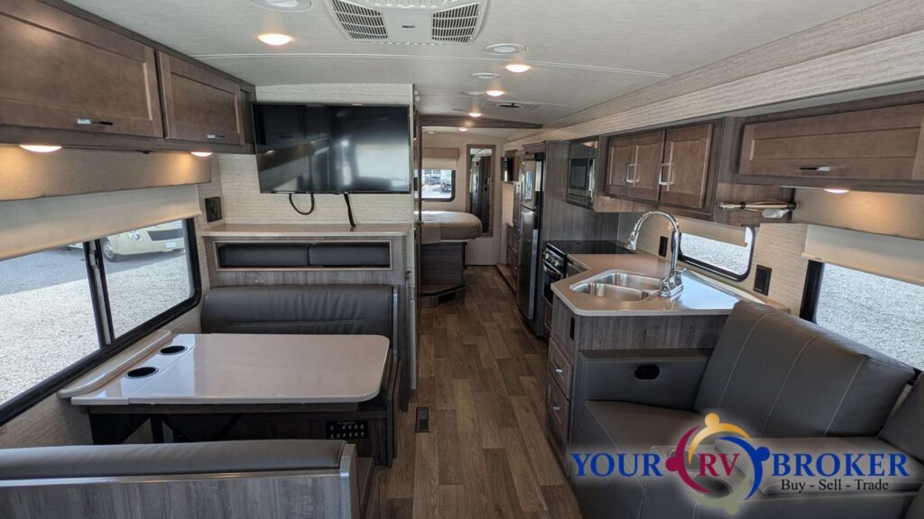 2022 Winnebago Sunstar 29V