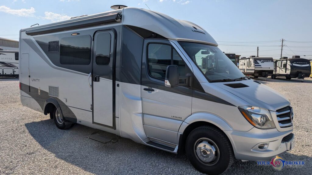 0 2017 Leisure Travel Unity 24MB