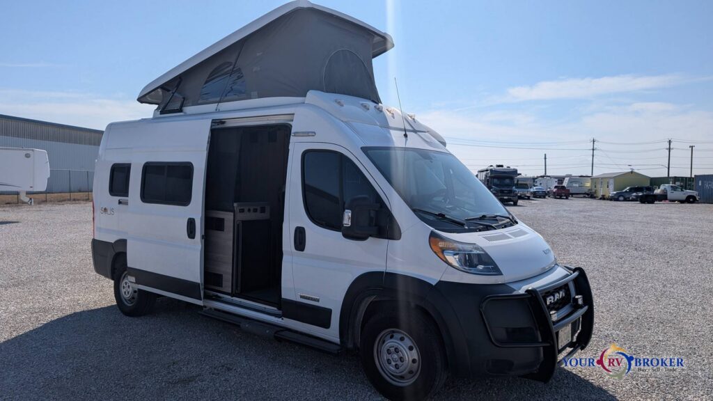 2021 Winnebago Solis 59P