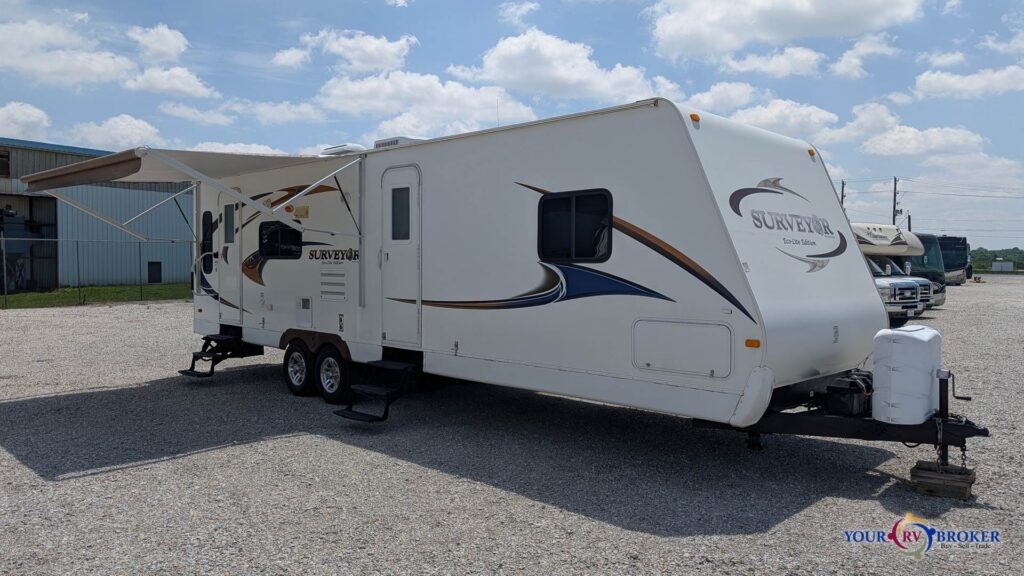 2011 FOREST RIVER SURVEYOR 302