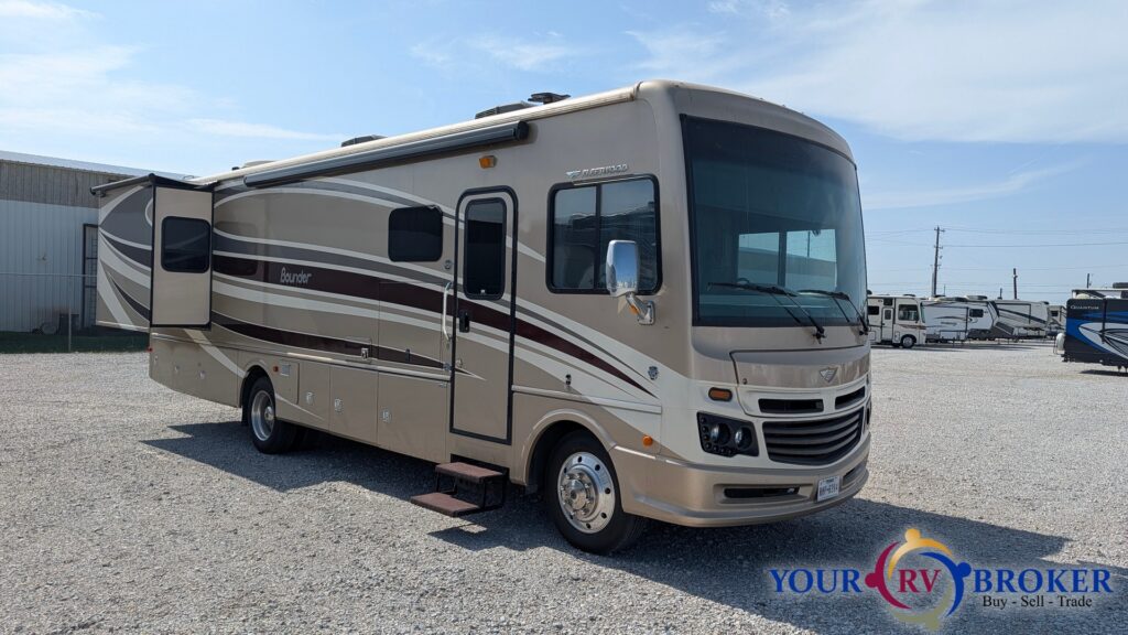 2016 FLEETWOOD BOUNDER 33C