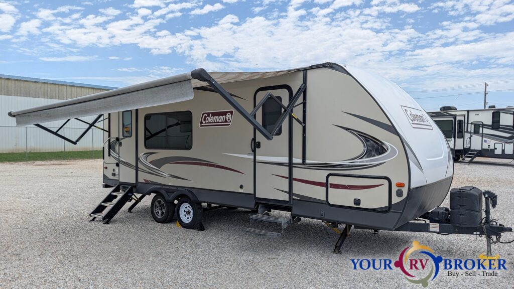 2019 Coleman Light 2435RK